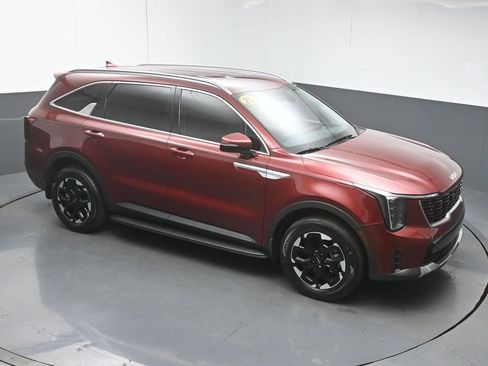 Used 2025 Kia Sorento S AWD/4WD image 42