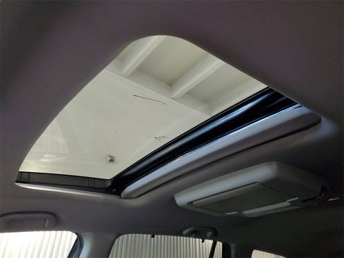 Used 2020 Honda Pilot Touring image 30