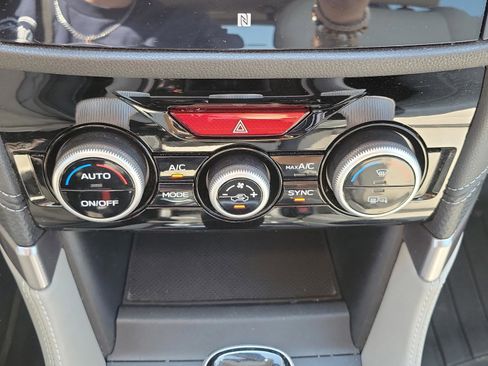 Used 2021 Subaru Forester Limited image 27