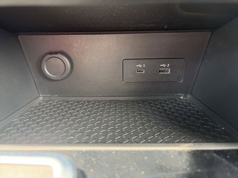 Used 2024 Nissan Pathfinder SV AWD/4WD image 20