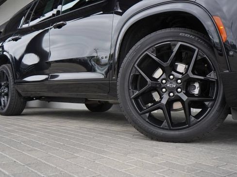 Used 2024 Chevrolet Traverse RS FWD image 10