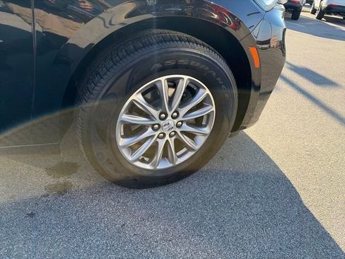 Used 2024 Buick Enclave Premium image 50