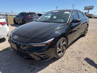 Used 2024 Hyundai Elantra SEL w/ Convenience Package