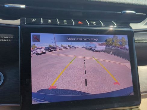 New 2025 Jeep Grand Cherokee Limited image 19