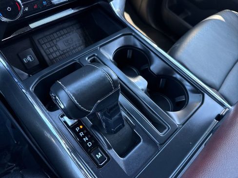 Used 2022 Ford F150 Lariat w/ Equipment Group 502A High image 26