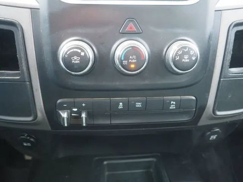 Used 2016 RAM 2500 Tradesman w/ Chrome Appearance Group AWD/4WD image 13