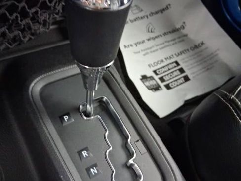 Used 2016 Jeep Wrangler Rubicon image 27