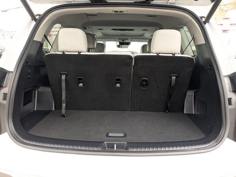 Used 2025 Kia Telluride S image 29