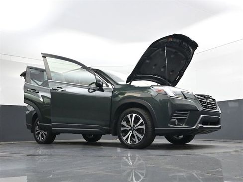 Used 2022 Subaru Forester Limited image 48