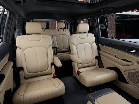 New 2026 Jeep Grand Cherokee L Limited AWD/4WD image 15