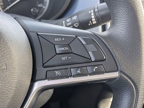 Used 2025 Nissan Versa SV image 22