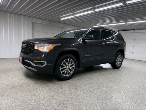 Used 2019 GMC Acadia SLE w/ LPO, Black Accent Package AWD/4WD image 3