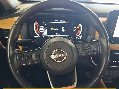 Used 2023 Nissan Rogue Platinum w/ Platinum Premium Package AWD/4WD image 25