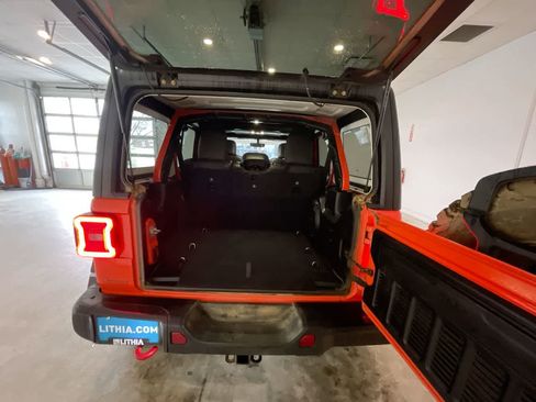 Used 2019 Jeep Wrangler Unlimited Rubicon image 24