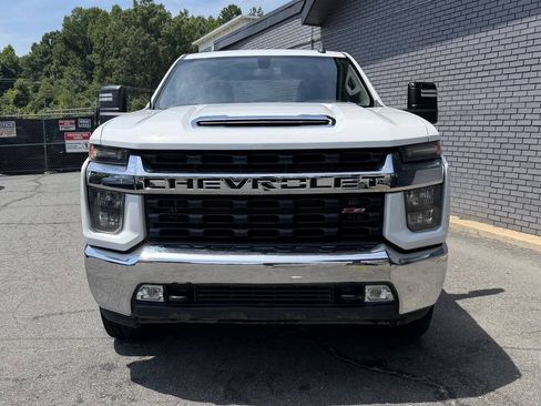 Used 2023 Chevrolet Silverado 2500 LT AWD/4WD image 2