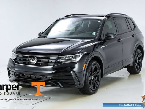 Used 2024 Volkswagen Tiguan SE R-Line FWD image 40