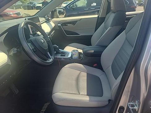Used 2023 Toyota RAV4 XLE Premium AWD/4WD image 8