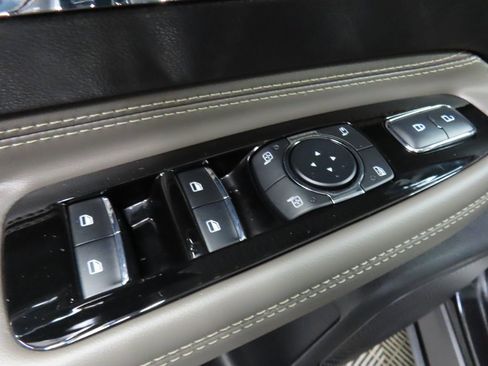 Used 2025 Lincoln Corsair Premiere w/ Jet Appearance Package image 64