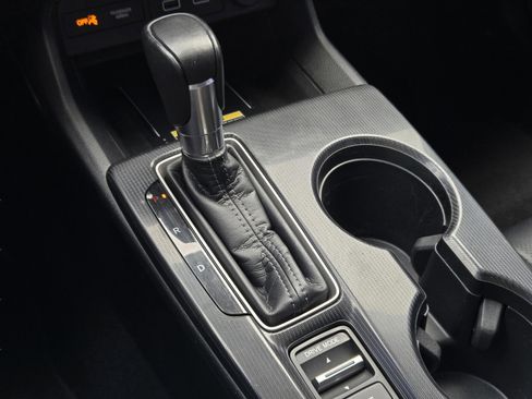 Used 2022 Honda Civic Touring image 19