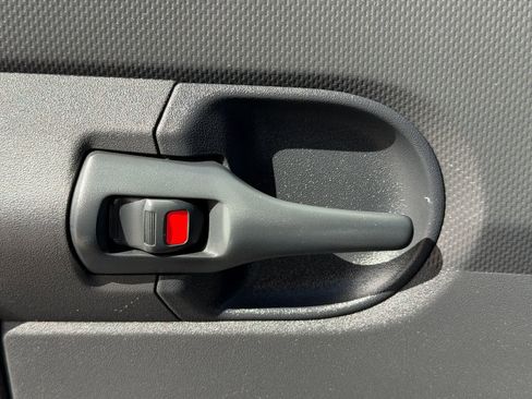 Used 2014 Scion xB FWD image 16