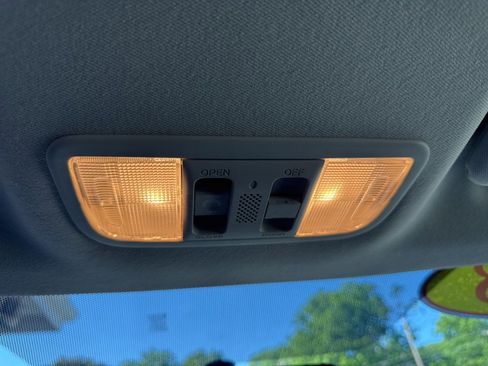 Used 2018 Honda HR-V EX image 27
