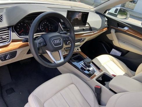 Used 2023 Audi Q5 2.0T Premium w/ Convenience Package AWD/4WD image 25