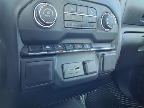 Used 2025 Chevrolet Silverado 1500 Custom AWD/4WD image 7