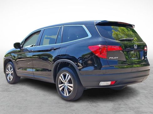 Used 2017 Honda Pilot EX image 6