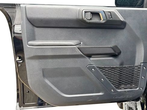 Used 2025 Ford Bronco Outer Banks AWD/4WD image 23