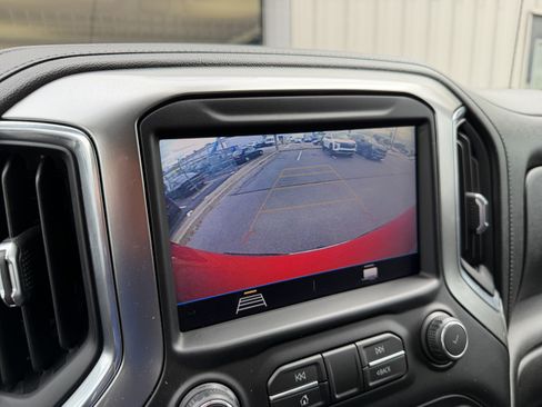 Used 2021 Chevrolet Silverado 1500 LT AWD/4WD image 22