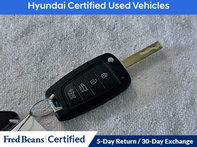 Used 2024 Hyundai Elantra SE FWD image 29