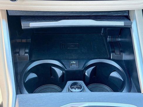New 2025 BMW 330i Sedan w/ Convenience Package RWD image 31