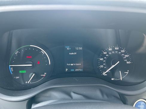 Certified 2022 Toyota Sienna LE image 9