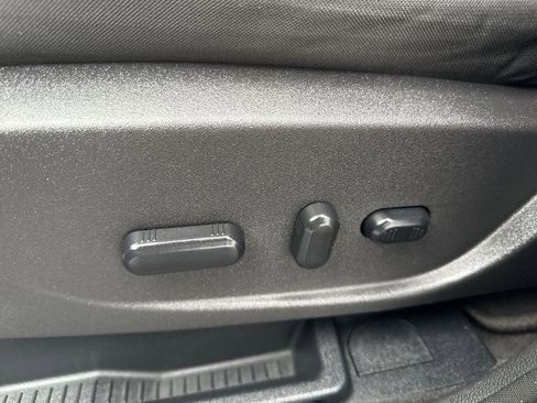 Used 2015 Ford Escape SE w/ Equipment Group 201A image 14