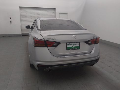 Used 2022 Nissan Altima 2.5 SR FWD image 6