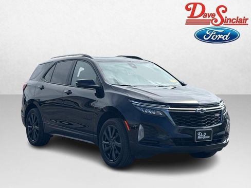 Used 2023 Chevrolet Equinox RS w/ RS Leather Package AWD/4WD image 4