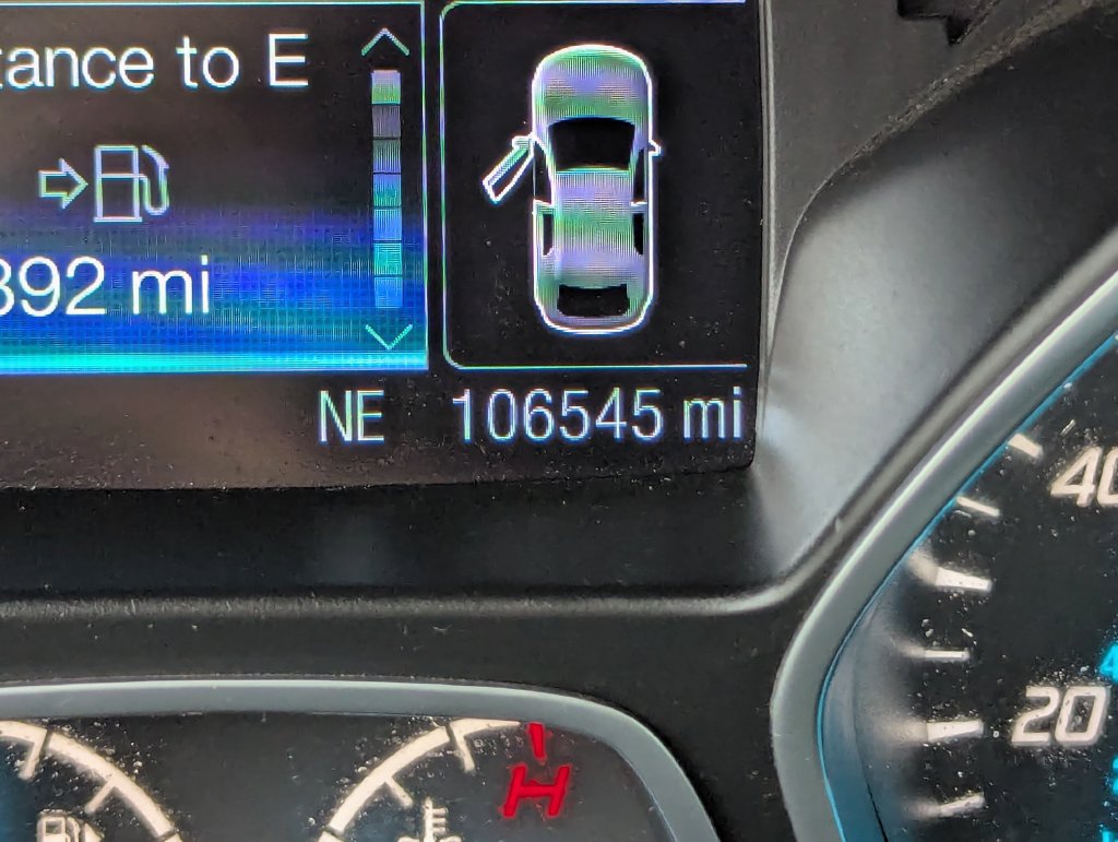 Used 2015 Ford Escape Titanium AWD/4WD image 19