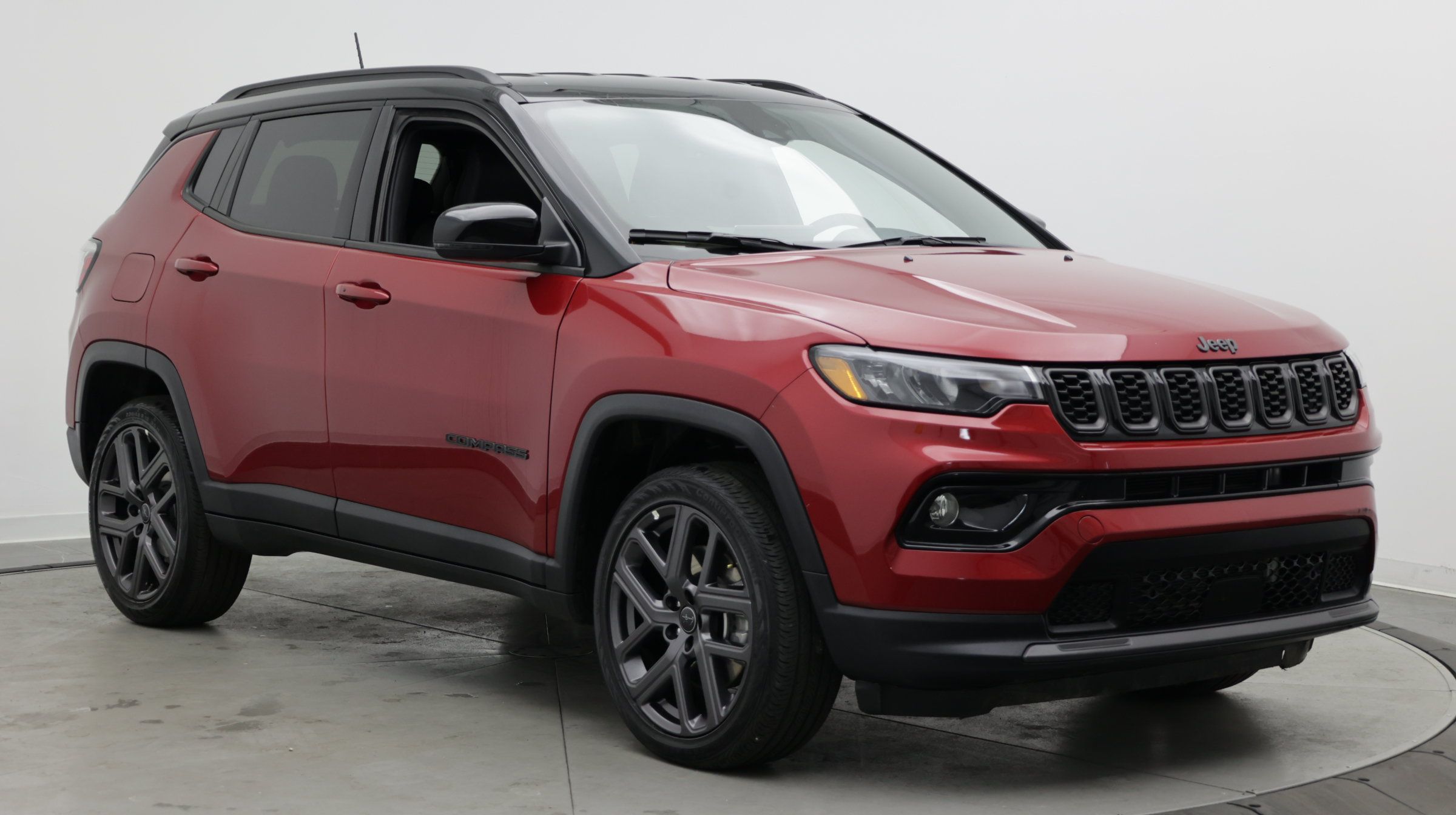 Used 2026 Jeep Compass Limited AWD/4WD image 3