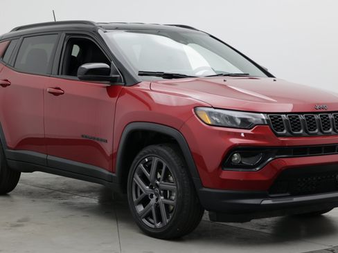 Used 2026 Jeep Compass Limited AWD/4WD image 3