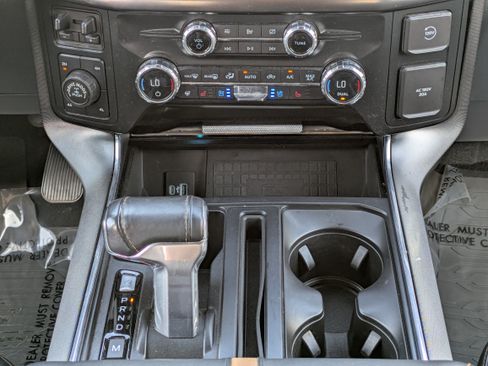 Used 2021 Ford F150 Platinum w/ Equipment Group 701A High AWD/4WD image 17