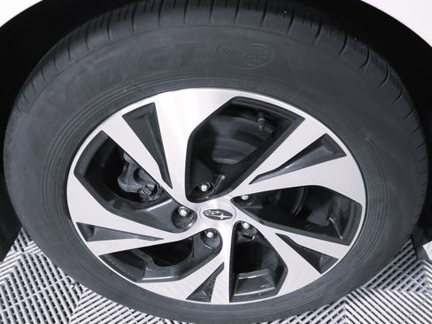 Used 2022 Subaru Legacy Premium AWD/4WD image 7