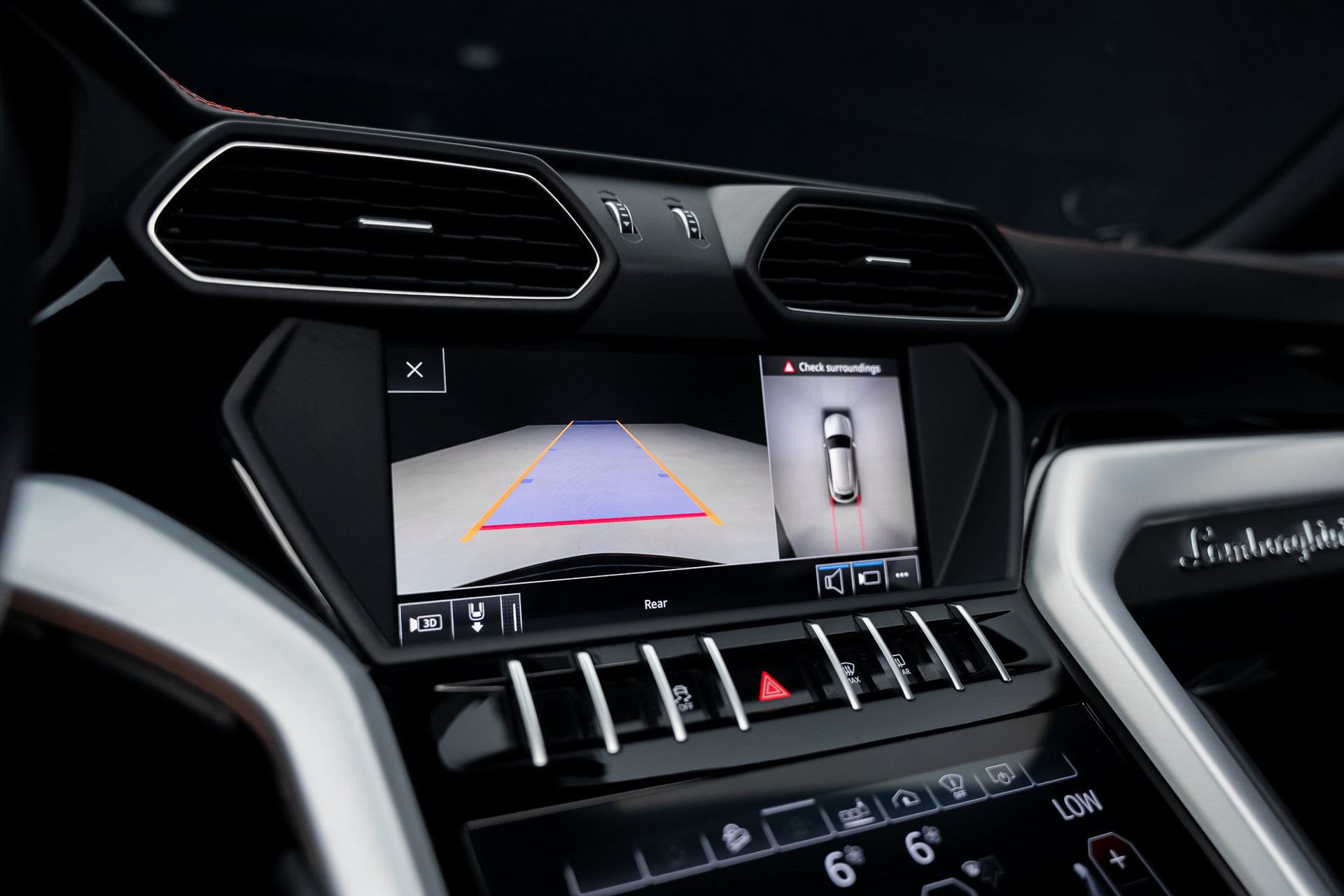 Used 2019 Lamborghini Urus AWD/4WD image 48
