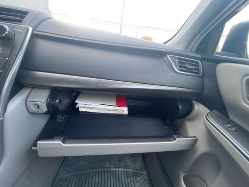 Used 2016 Toyota Camry LE FWD image 23