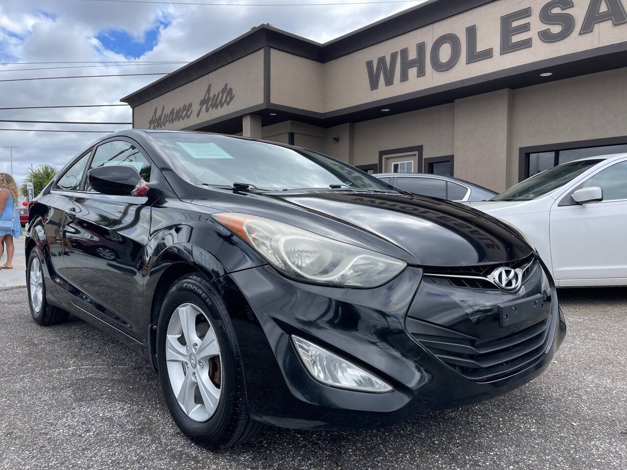 Used 2013 Hyundai Elantra FWD image 3