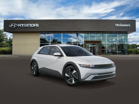 New 2026 Hyundai Ioniq 5 SEL image 2