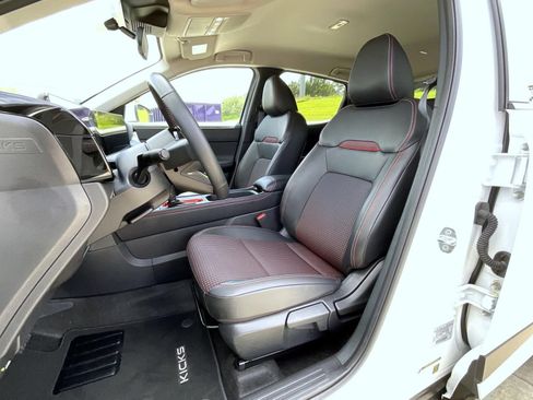 Certified 2025 Nissan Kicks SR AWD/4WD image 10