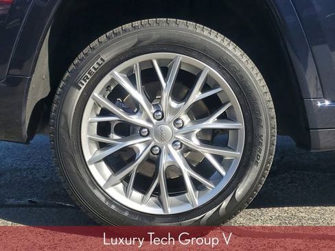 Used 2023 Jeep Grand Cherokee L Summit w/ Advanced Protech Group IV image 6