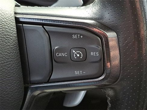 Used 2022 RAM 1500 Laramie image 25