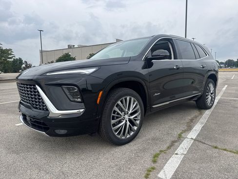 New 2026 Buick Enclave Avenir w/ Super Cruise Package AWD/4WD image 2
