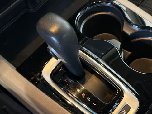 Used 2017 Honda Ridgeline RTL-E image 23
